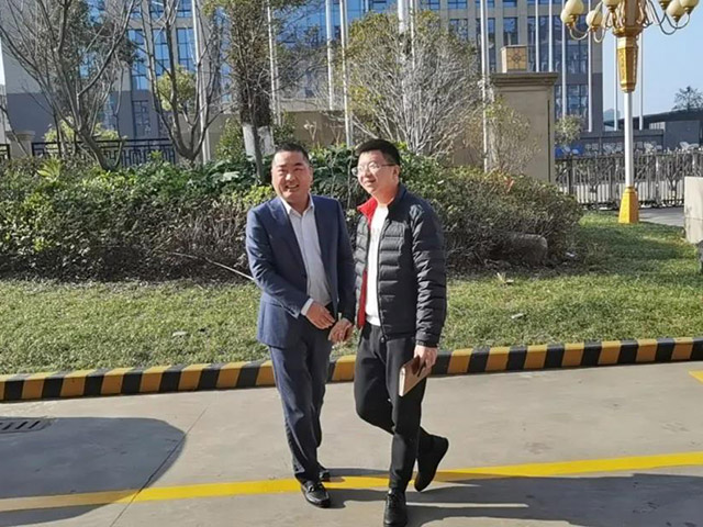 新春伊始，龍灣區(qū)空港管委會(huì)領(lǐng)導(dǎo)率隊(duì)蒞臨集團(tuán)走訪慰問(wèn)